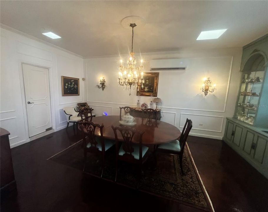 待售: $2,225,000 (5 贝兹, 6 浴室, 4000 平方英尺)