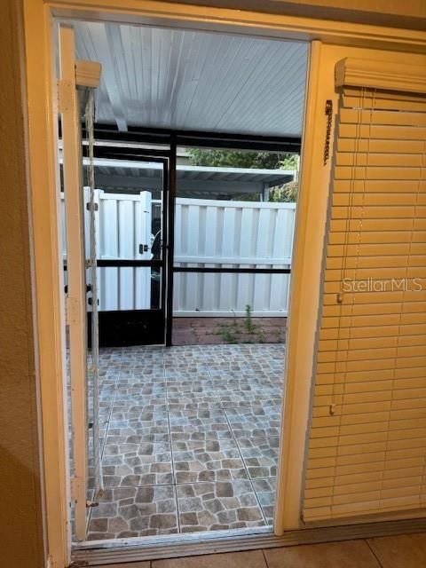 Activo con contrato: $228,000 (3 camas, 1 baños, 1296 Pies cuadrados)