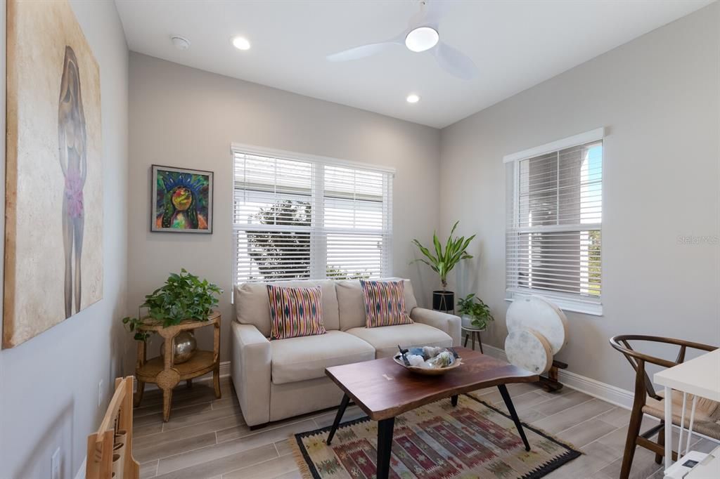 For Rent: $3,500 (2 beds, 2 baths, 1527 Square Feet)