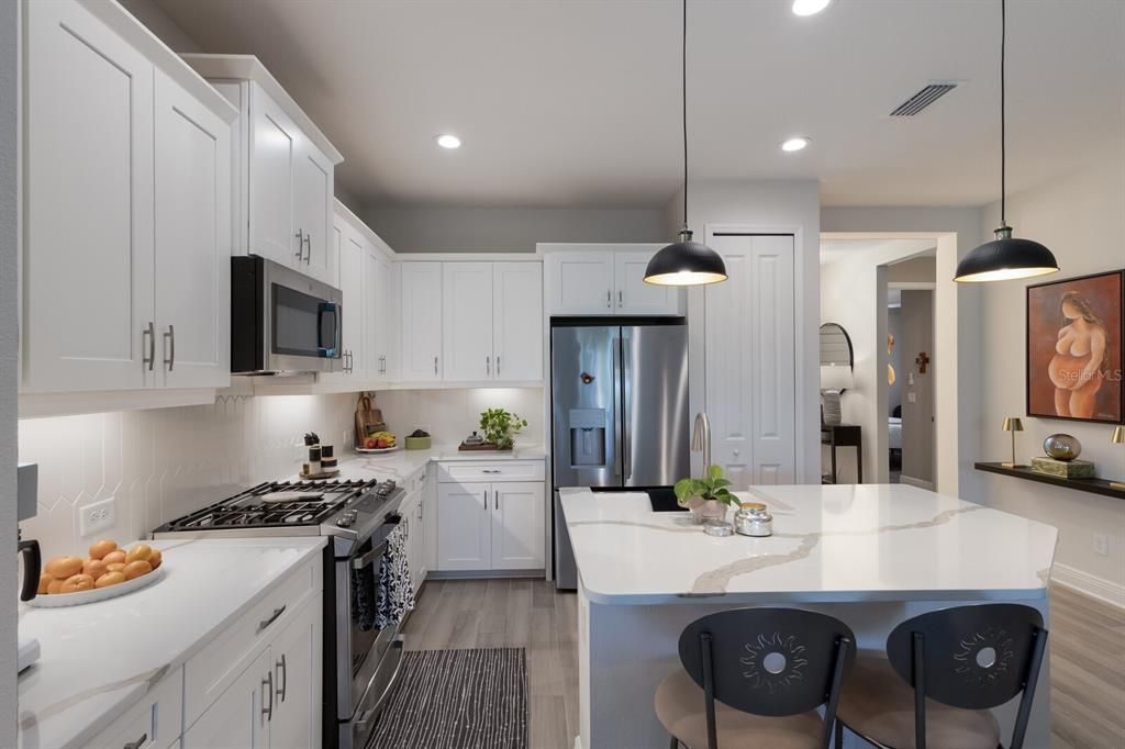 For Rent: $3,500 (2 beds, 2 baths, 1527 Square Feet)