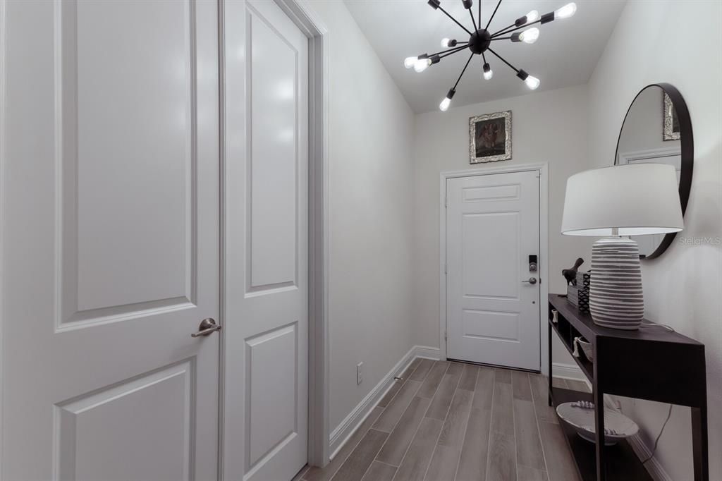 For Rent: $3,500 (2 beds, 2 baths, 1527 Square Feet)