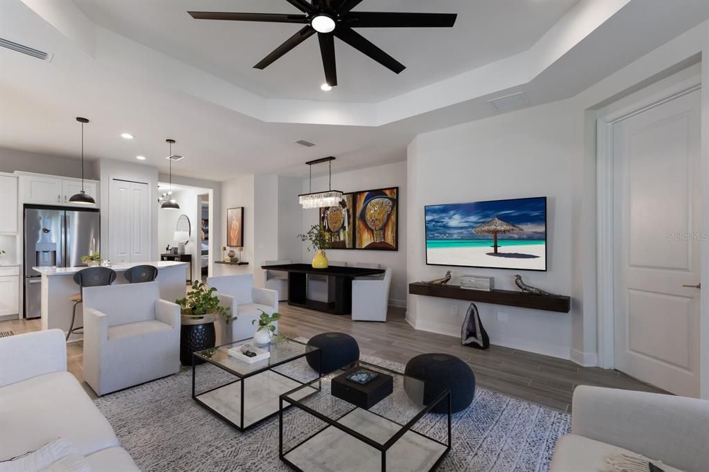 For Rent: $3,500 (2 beds, 2 baths, 1527 Square Feet)