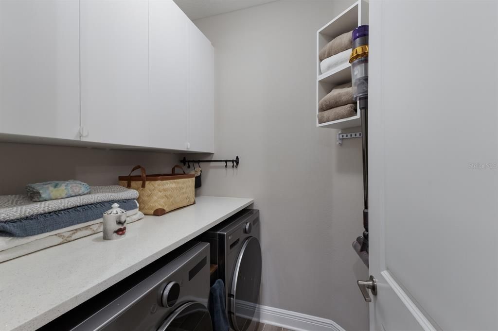 For Rent: $3,500 (2 beds, 2 baths, 1527 Square Feet)