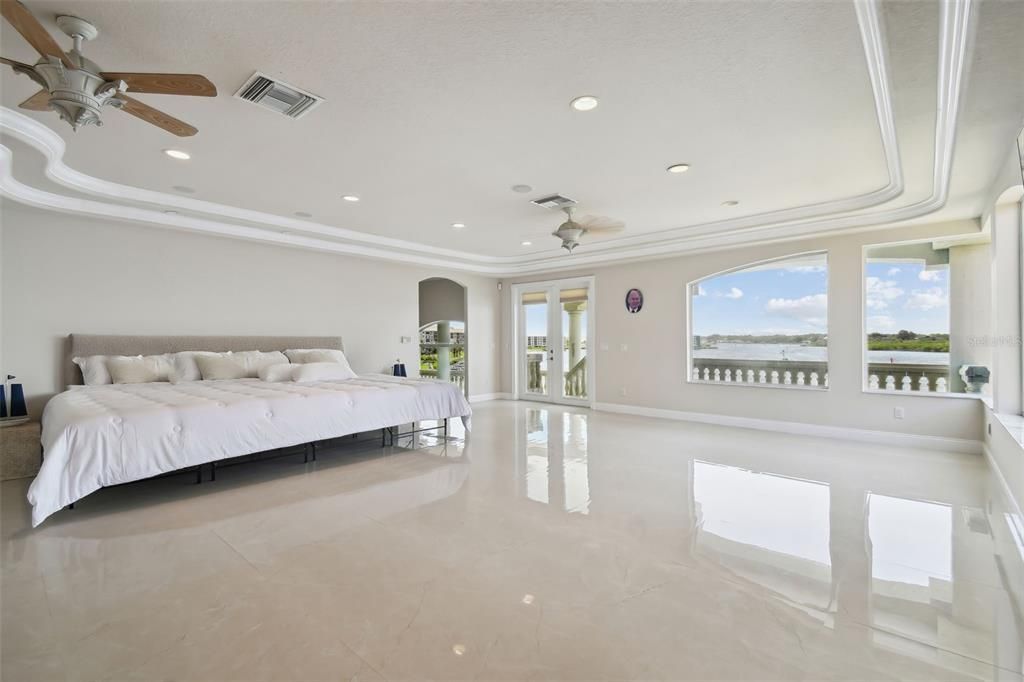 En Venta: $3,499,000 (4 camas, 5 baños, 6676 Pies cuadrados)