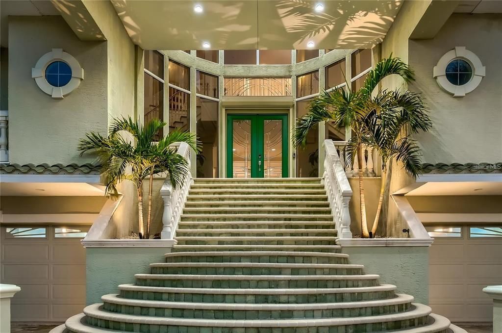 En Venta: $3,499,000 (4 camas, 5 baños, 6676 Pies cuadrados)