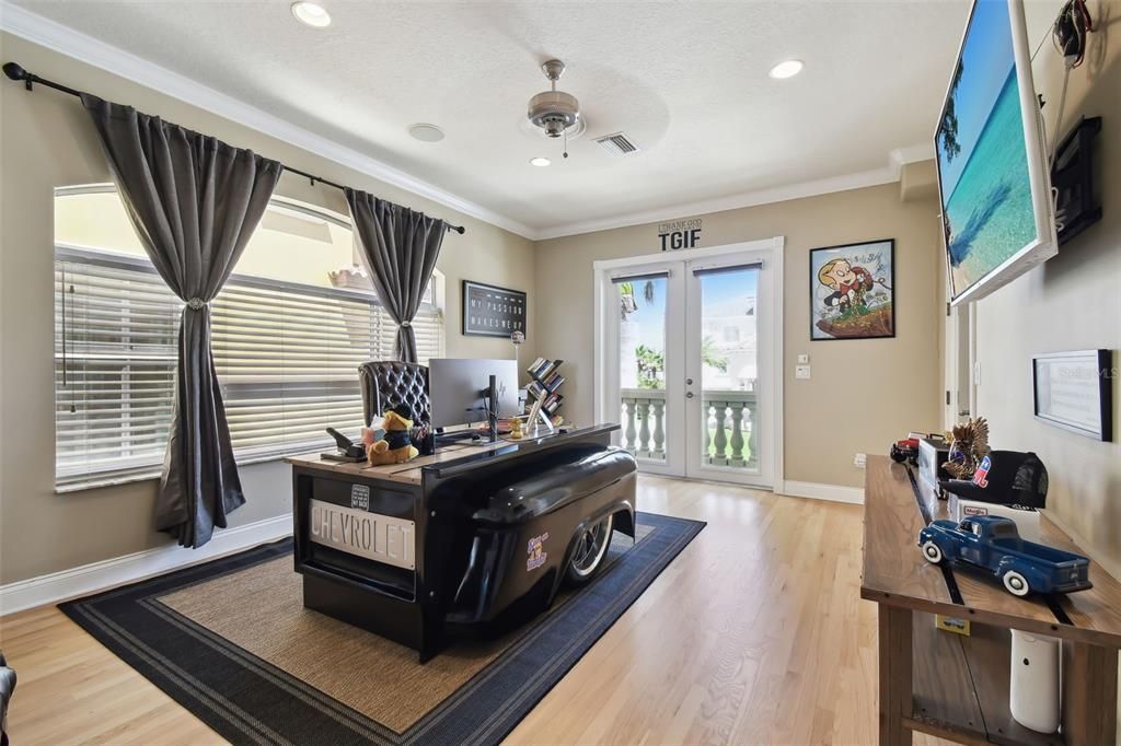 En Venta: $3,499,000 (4 camas, 5 baños, 6676 Pies cuadrados)