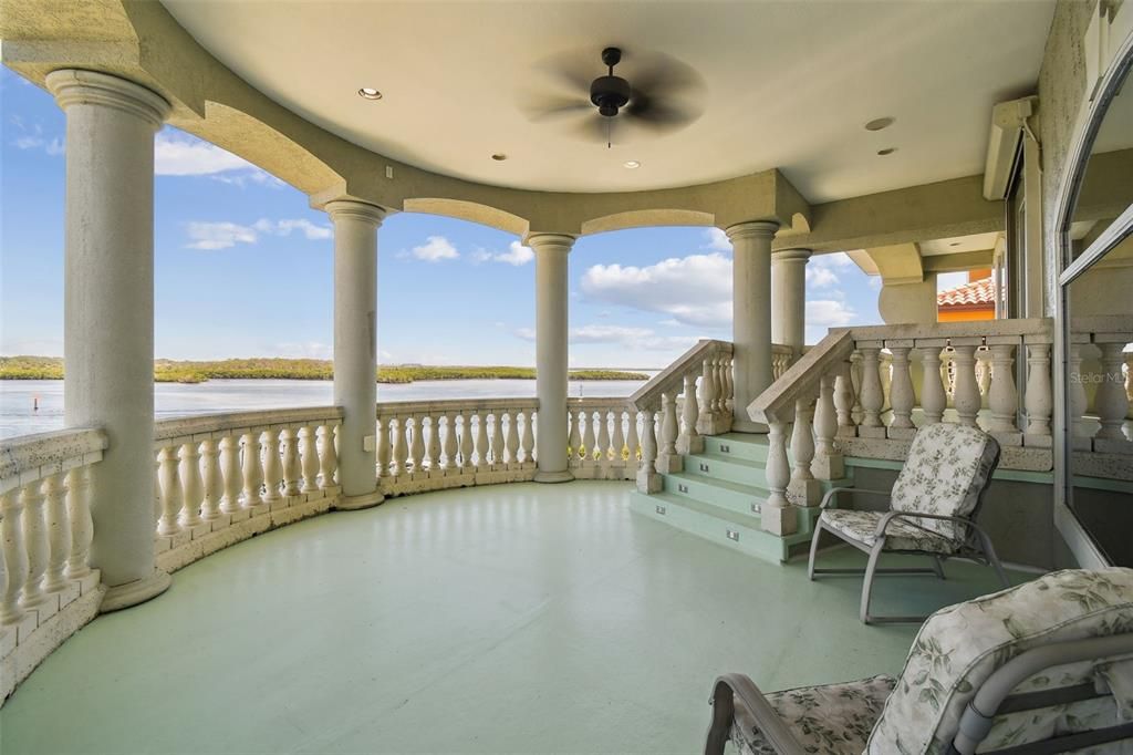 En Venta: $3,499,000 (4 camas, 5 baños, 6676 Pies cuadrados)