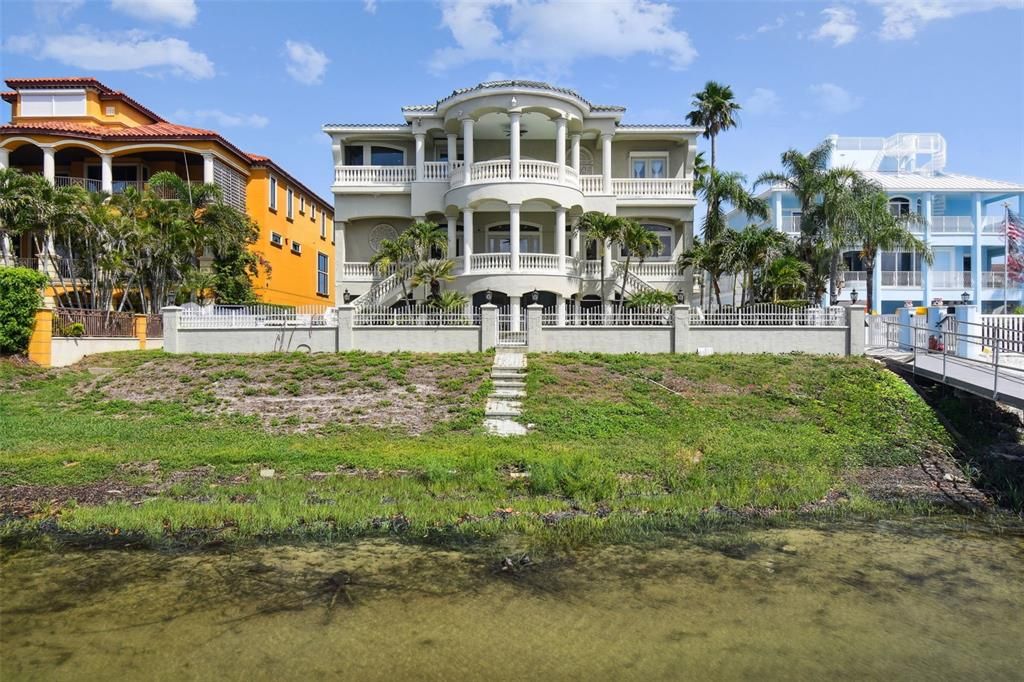 En Venta: $3,499,000 (4 camas, 5 baños, 6676 Pies cuadrados)