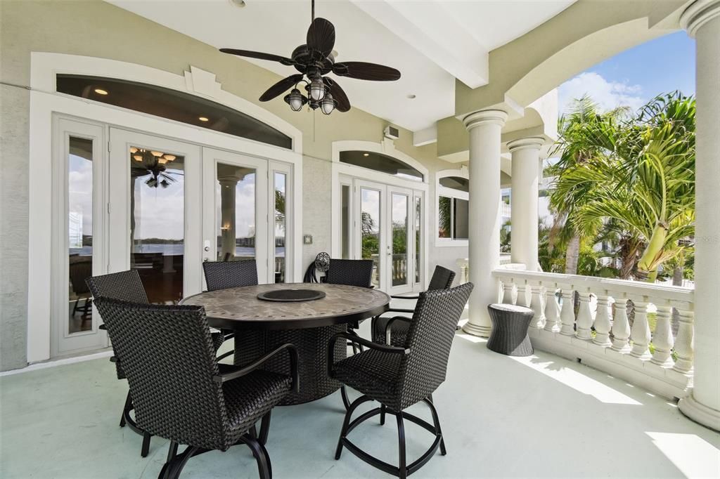 En Venta: $3,499,000 (4 camas, 5 baños, 6676 Pies cuadrados)