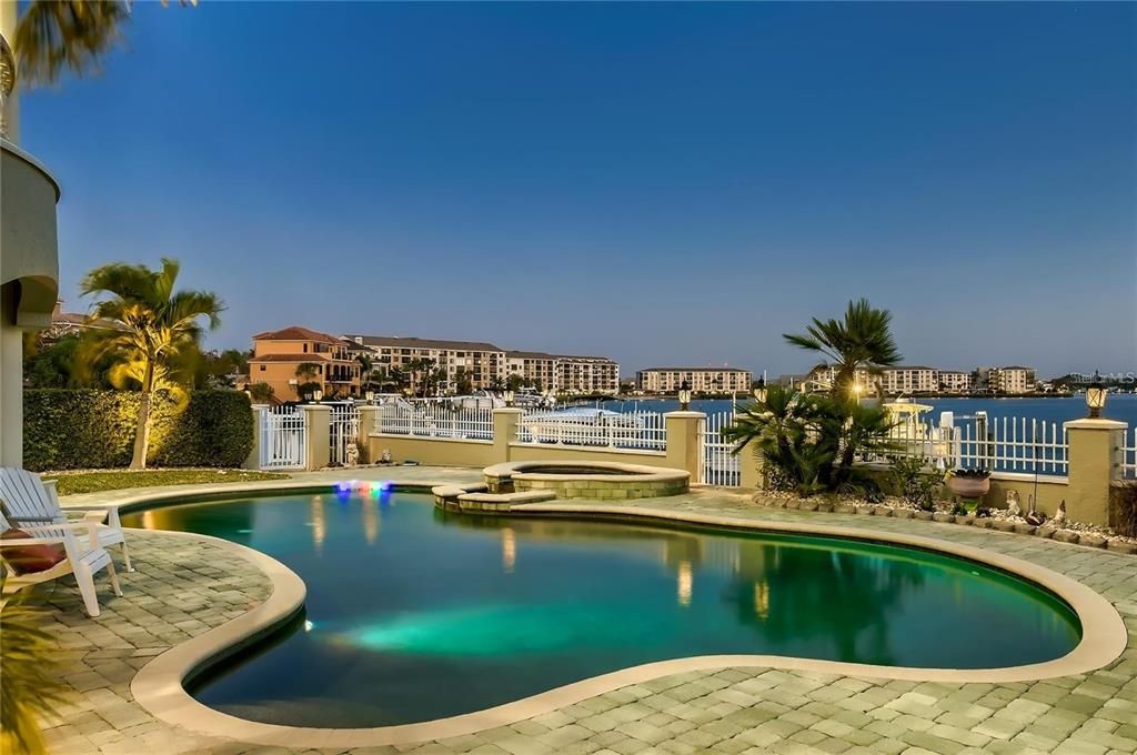 En Venta: $3,499,000 (4 camas, 5 baños, 6676 Pies cuadrados)