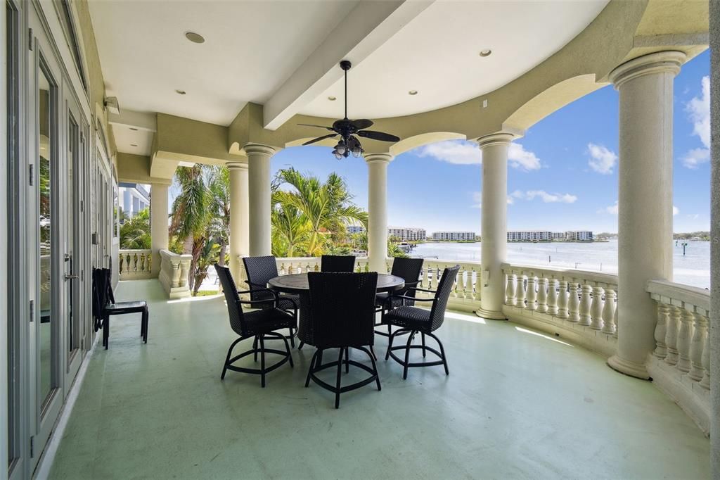 En Venta: $3,499,000 (4 camas, 5 baños, 6676 Pies cuadrados)