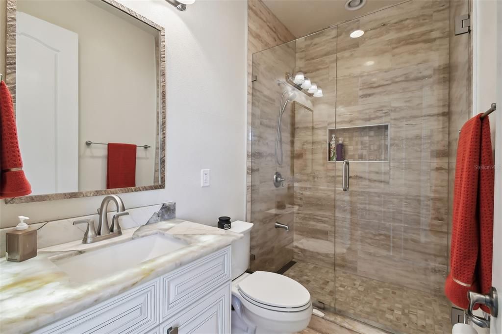 En Venta: $3,499,000 (4 camas, 5 baños, 6676 Pies cuadrados)