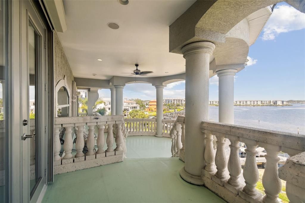 En Venta: $3,499,000 (4 camas, 5 baños, 6676 Pies cuadrados)