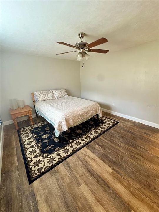 На продажу: $199,000 (2 спален, 2 ванн, 1225 Квадратных фут)