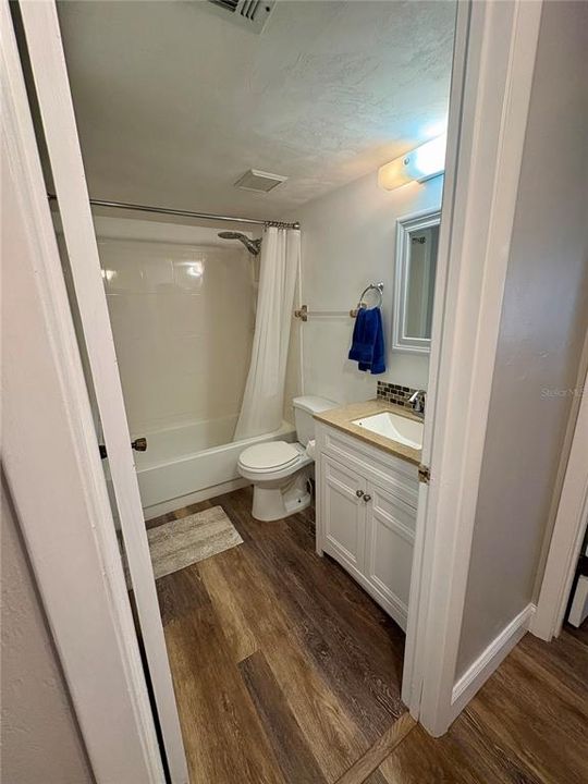 На продажу: $199,000 (2 спален, 2 ванн, 1225 Квадратных фут)