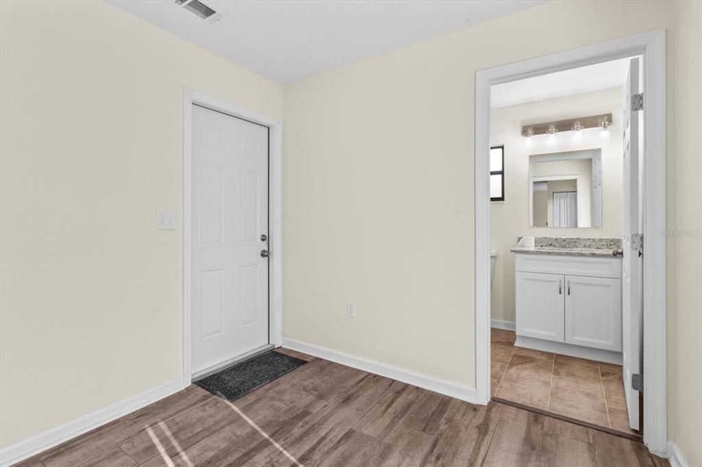 En Venta: $440,000 (2 camas, 2 baños, 1110 Pies cuadrados)