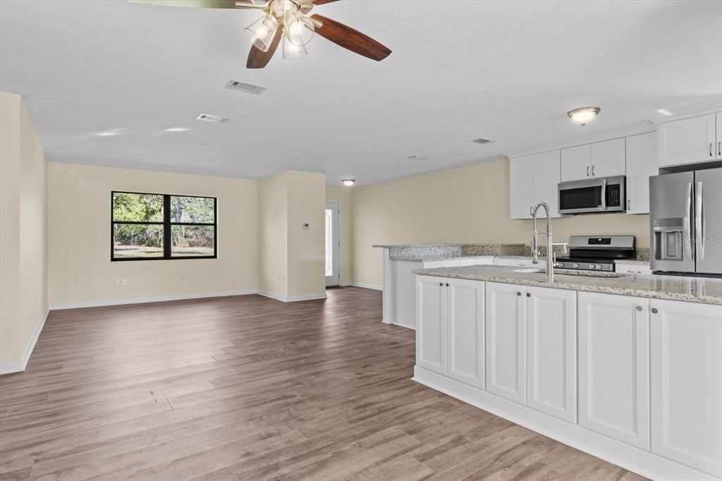 En Venta: $440,000 (2 camas, 2 baños, 1110 Pies cuadrados)