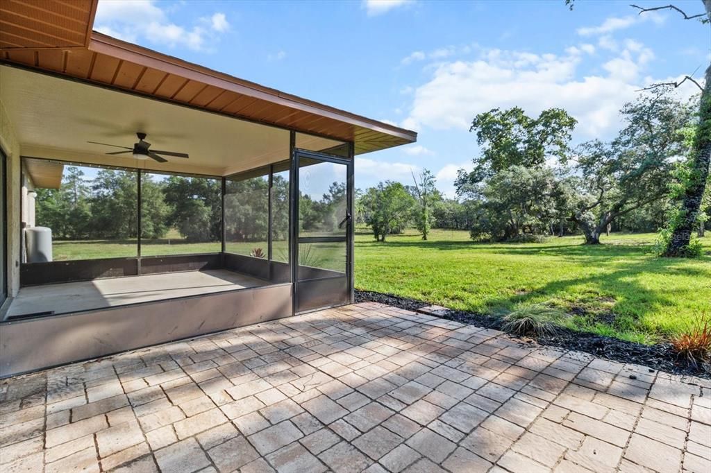 En Venta: $440,000 (2 camas, 2 baños, 1110 Pies cuadrados)