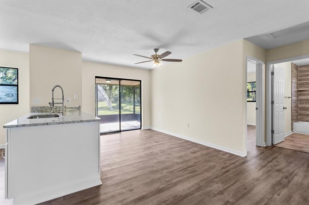 En Venta: $440,000 (2 camas, 2 baños, 1110 Pies cuadrados)