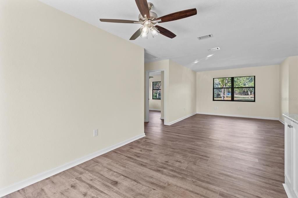 En Venta: $440,000 (2 camas, 2 baños, 1110 Pies cuadrados)