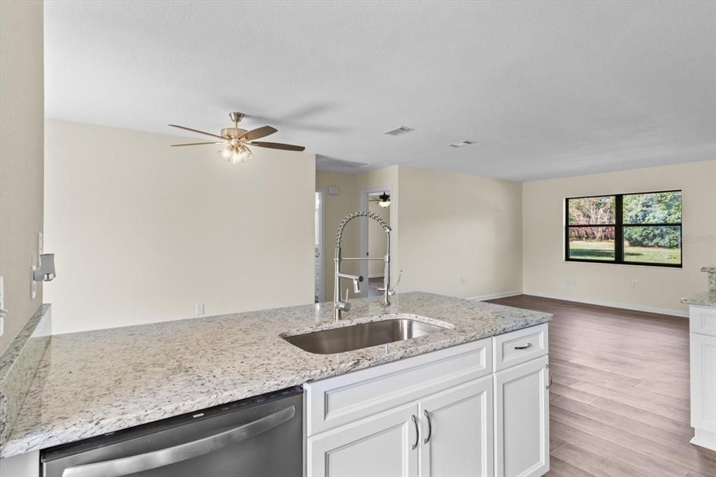 En Venta: $440,000 (2 camas, 2 baños, 1110 Pies cuadrados)