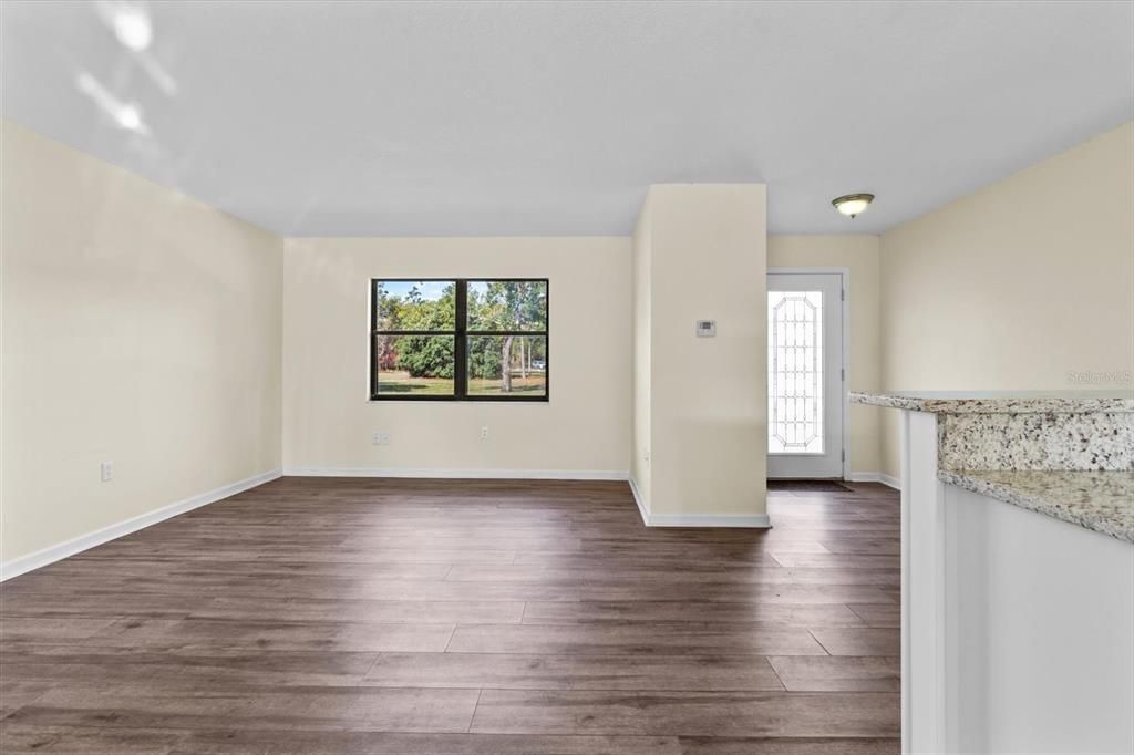 En Venta: $440,000 (2 camas, 2 baños, 1110 Pies cuadrados)