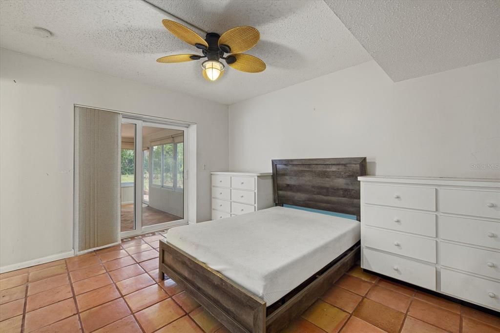 For Sale: $699,000 (4 beds, 3 baths, 2724 Square Feet)