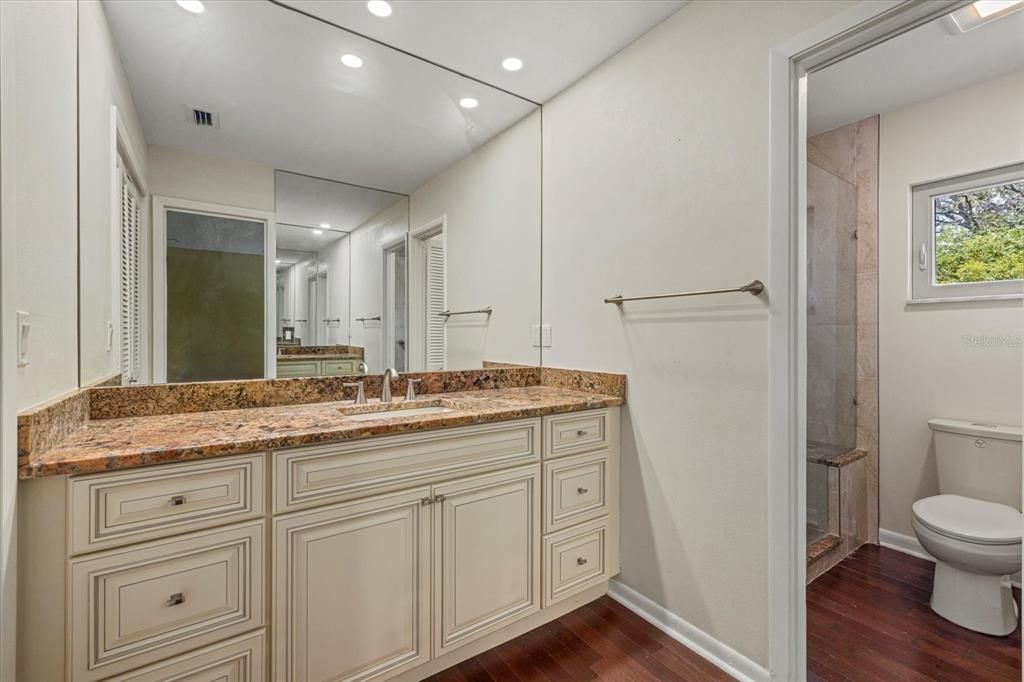 For Sale: $699,000 (4 beds, 3 baths, 2724 Square Feet)