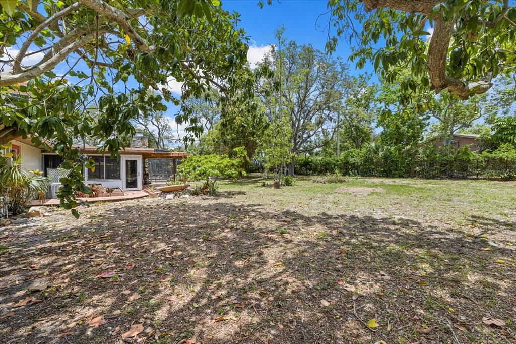 For Sale: $699,000 (4 beds, 3 baths, 2724 Square Feet)