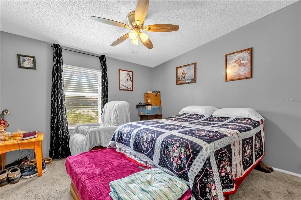 Active With Contract: $289,900 (3 beds, 2 baths, 1822 Square Feet)