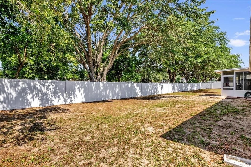 Active With Contract: $289,900 (3 beds, 2 baths, 1822 Square Feet)