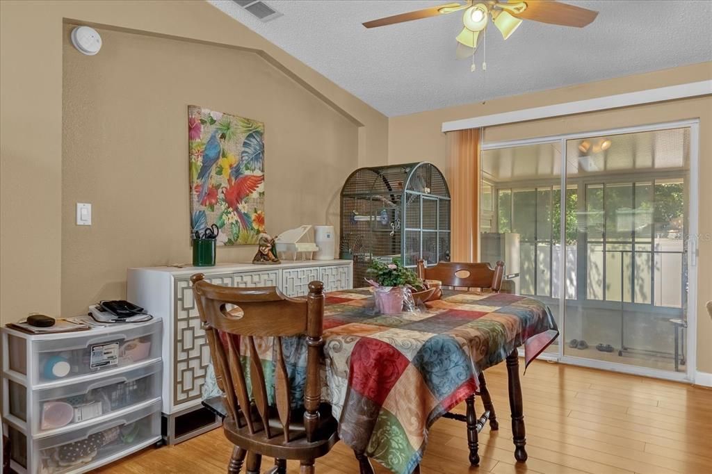 Active With Contract: $289,900 (3 beds, 2 baths, 1822 Square Feet)