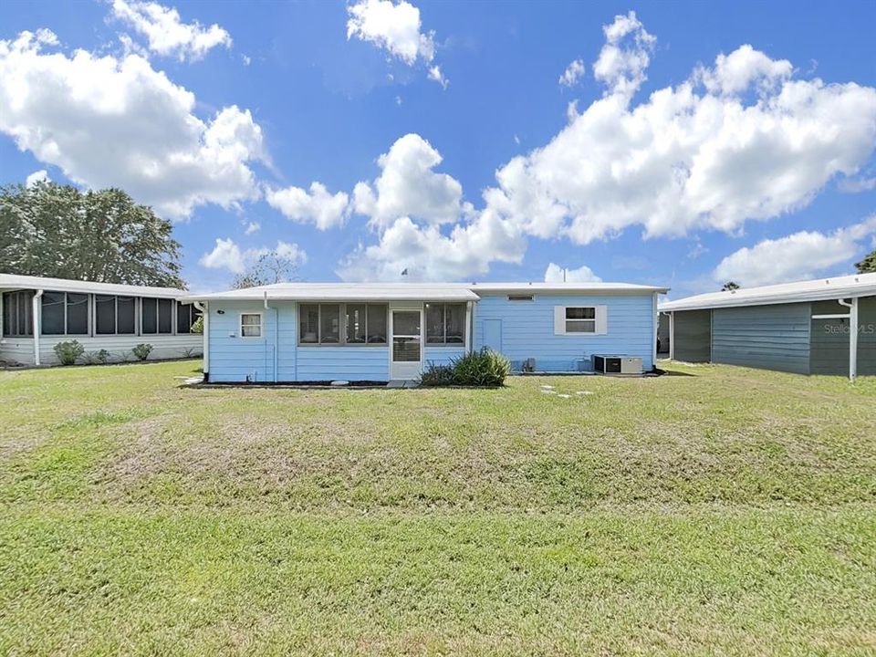 Под контрактом: $169,900 (2 спален, 2 ванн, 828 Квадратных фут)