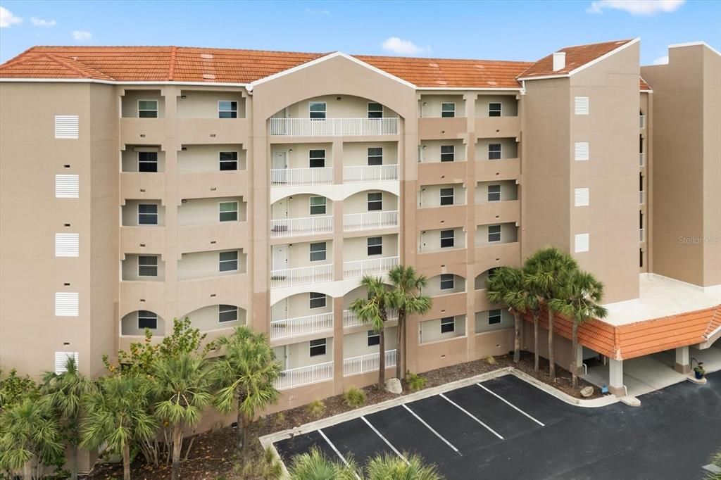 For Sale: $450,000 (2 beds, 2 baths, 1158 Square Feet)