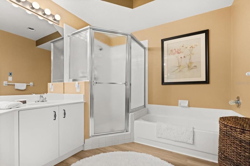 For Sale: $450,000 (2 beds, 2 baths, 1158 Square Feet)