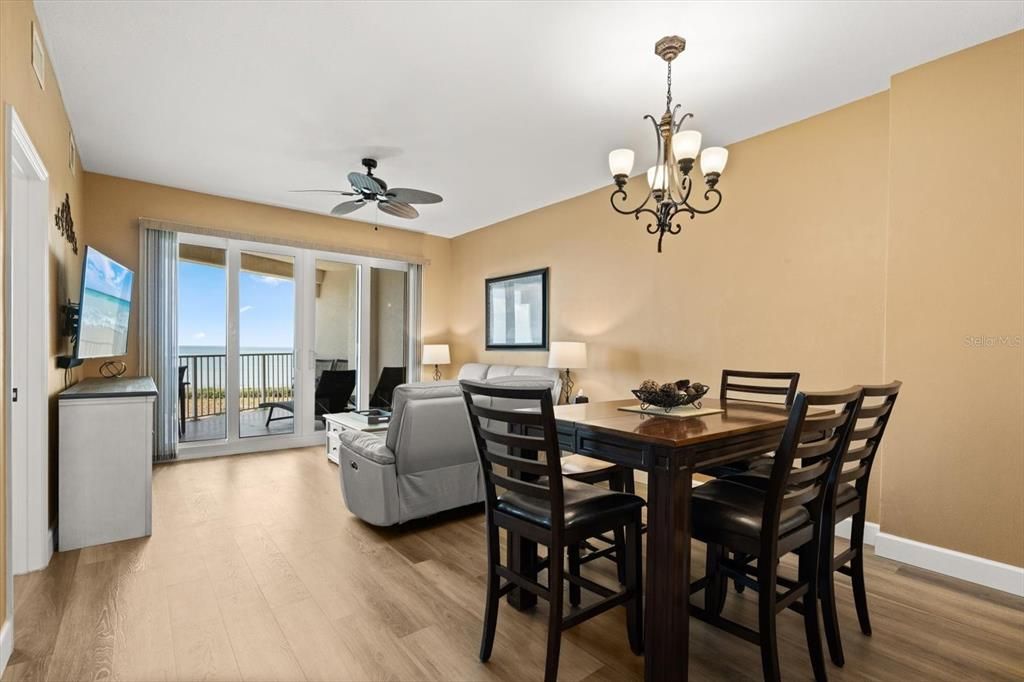 For Sale: $450,000 (2 beds, 2 baths, 1158 Square Feet)