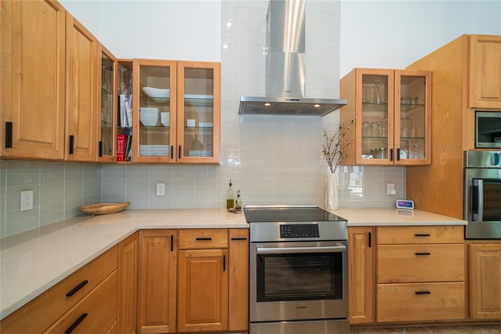 На продажу: $895,000 (3 спален, 2 ванн, 3130 Квадратных фут)