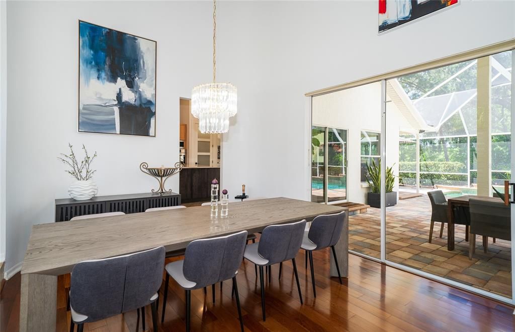 На продажу: $895,000 (3 спален, 2 ванн, 3130 Квадратных фут)