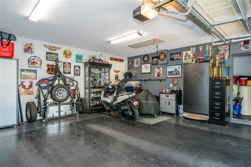 На продажу: $895,000 (3 спален, 2 ванн, 3130 Квадратных фут)