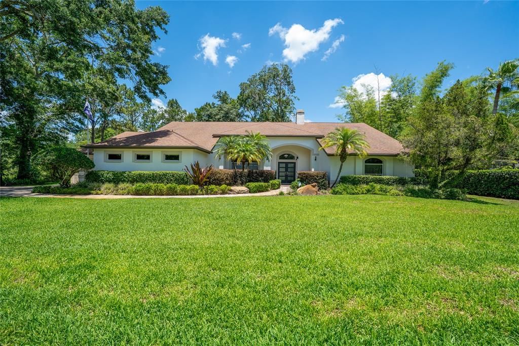 На продажу: $895,000 (3 спален, 2 ванн, 3130 Квадратных фут)