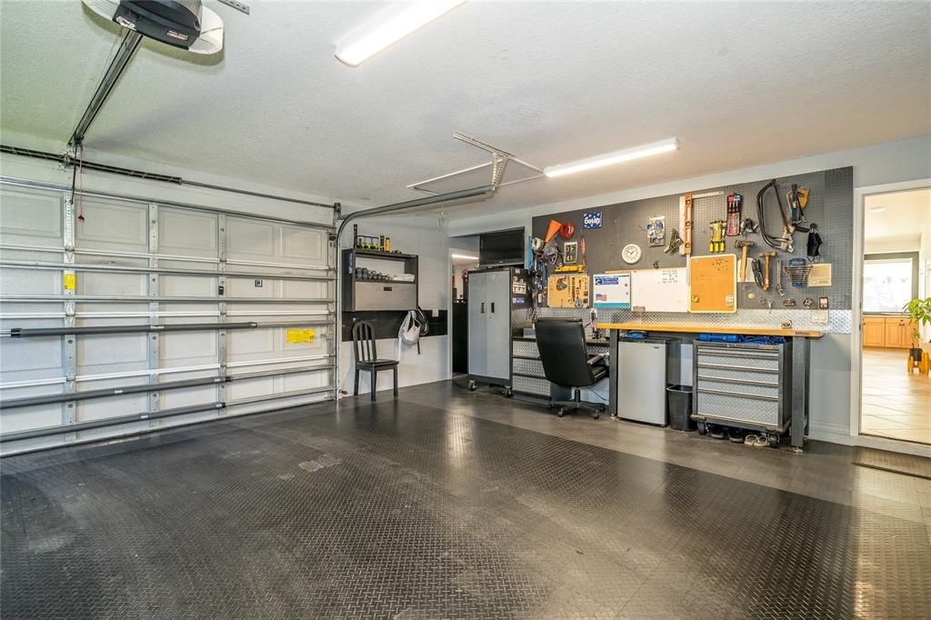 На продажу: $895,000 (3 спален, 2 ванн, 3130 Квадратных фут)