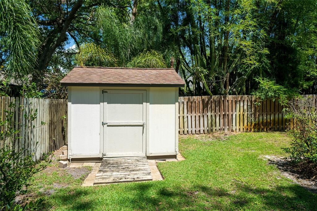 На продажу: $895,000 (3 спален, 2 ванн, 3130 Квадратных фут)