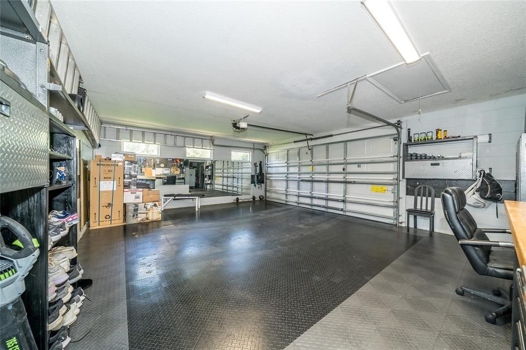 На продажу: $895,000 (3 спален, 2 ванн, 3130 Квадратных фут)