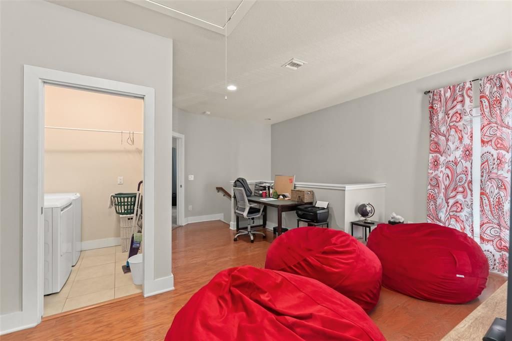 For Sale: $1,300,000 (6 beds, 0 baths, 3263 Square Feet)