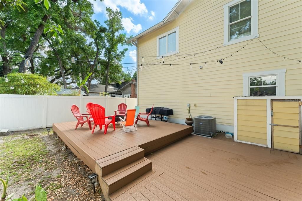 For Sale: $1,300,000 (6 beds, 0 baths, 3263 Square Feet)