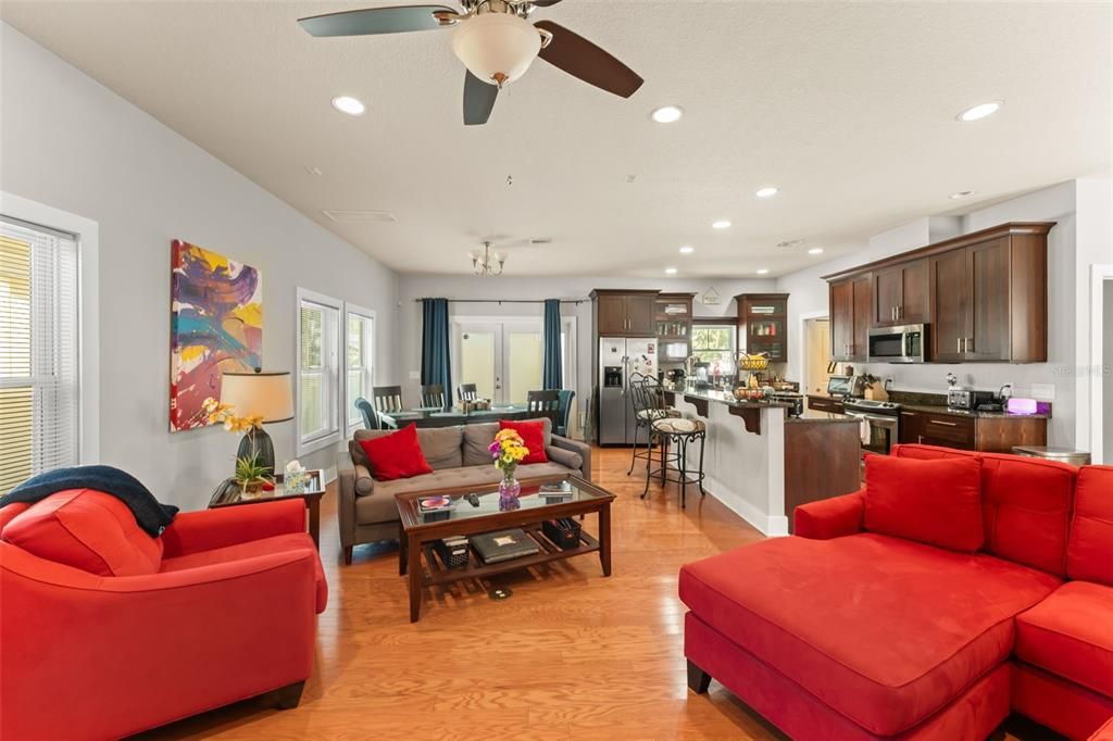 For Sale: $1,300,000 (6 beds, 0 baths, 3263 Square Feet)