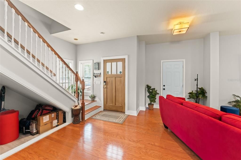 For Sale: $1,300,000 (6 beds, 0 baths, 3263 Square Feet)