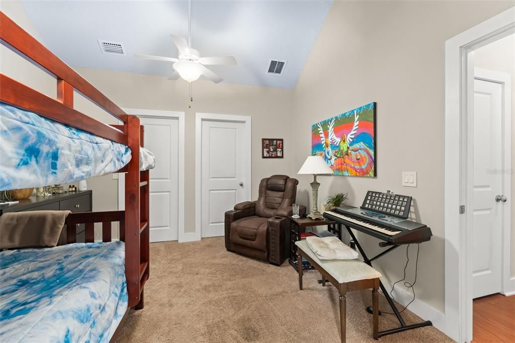 For Sale: $1,300,000 (6 beds, 0 baths, 3263 Square Feet)