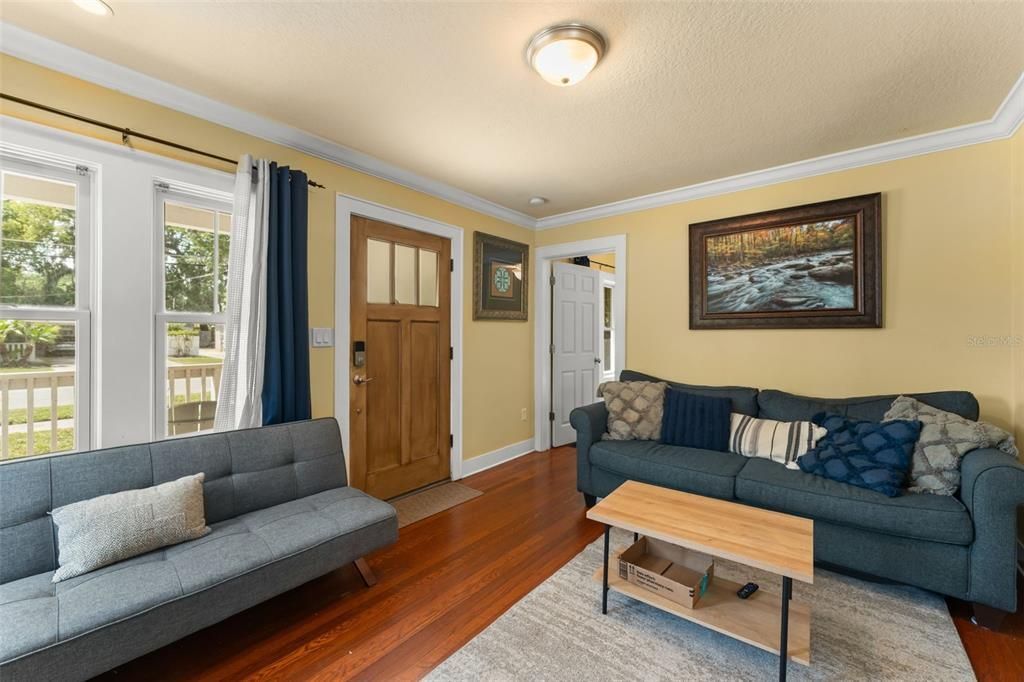 For Sale: $1,300,000 (6 beds, 0 baths, 3263 Square Feet)