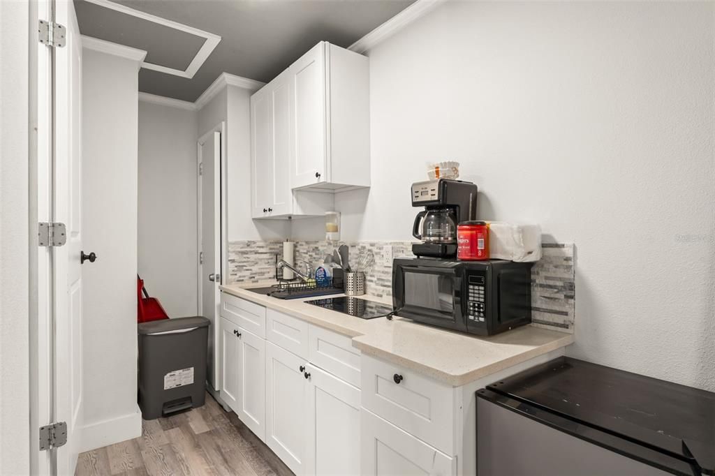 For Sale: $1,300,000 (6 beds, 0 baths, 3263 Square Feet)